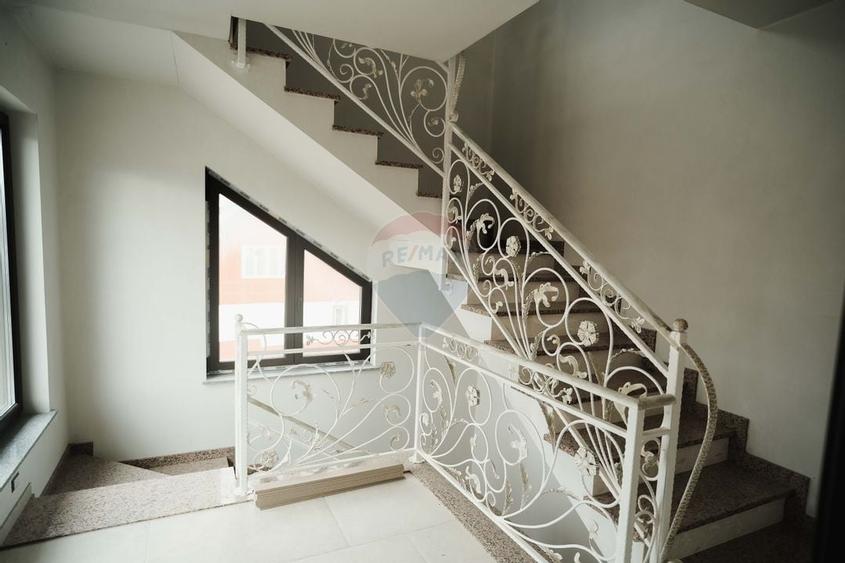 Spatiu comercial de inchiriat in Com Marginea - 18