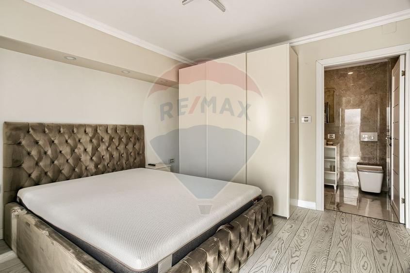 Apartament spectaculos de vanzare:  4 camere, 2 băi, zona Vlaicu - 8