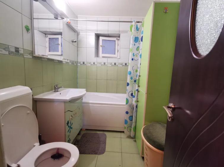 Etaj 2 Ap 2 Camere Decomandat 58mp zona Nicolina - 2