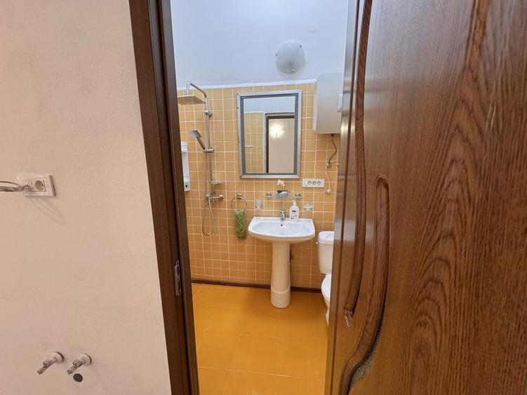 Spațiu comercial, de 23 mp, în Ultracentral