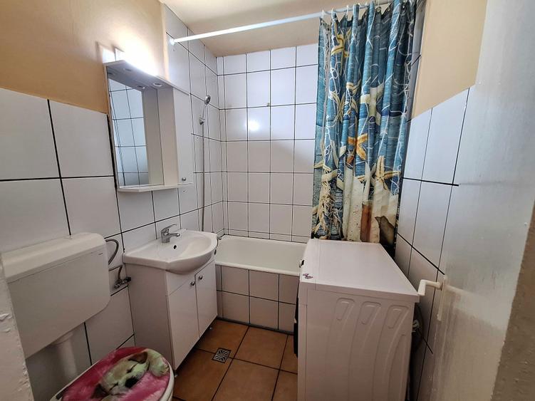 Garsoniera CF 1, 37 mp cu Balcon, Amenajata si Mobilata in Confectii, sunt PROPRIETAR, FARA COMISION - 2