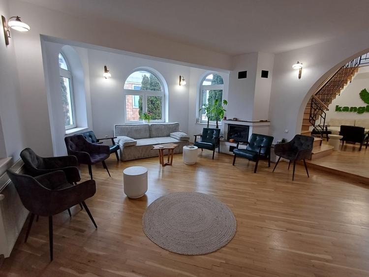 Casă / vilă de închiriat în cartierul  Andrei Muresanu - 5