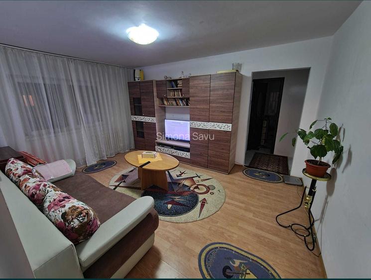 Apartament 3 camere mobilat si utilat zona Centrul Civic Apartament 3 camere mobilat si utilat zona Centrul Civic