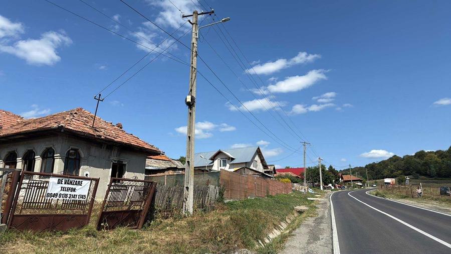 Teren +casa de vanzare - 3