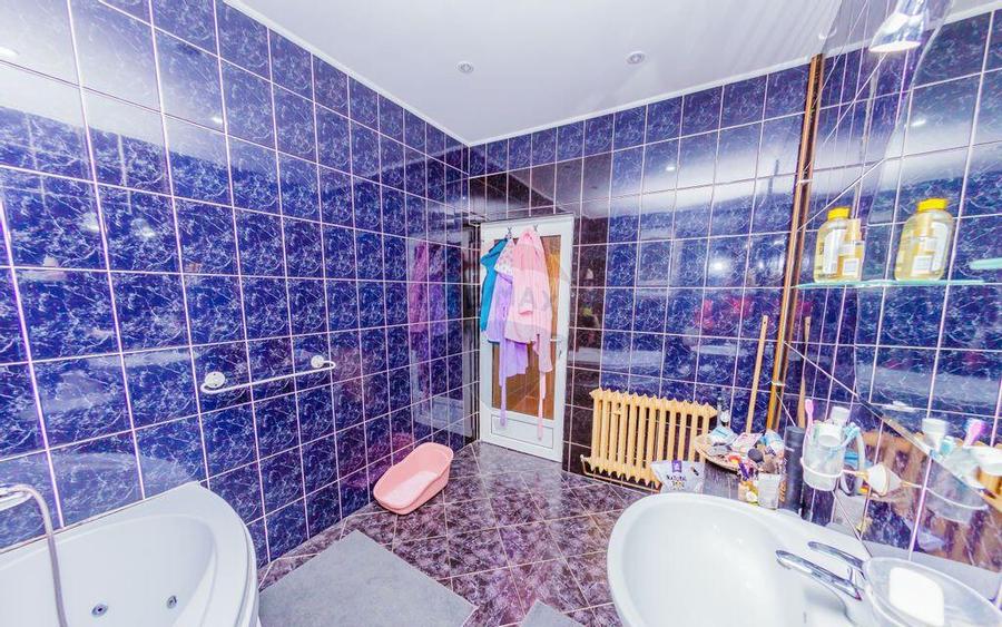 Proprietate reziden?iala de vanzare Strada 9 Mai - 8