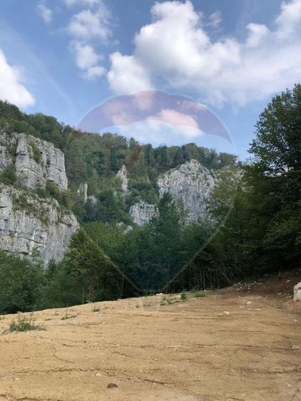 Teren Construcții de 1127 mp, în Remeți