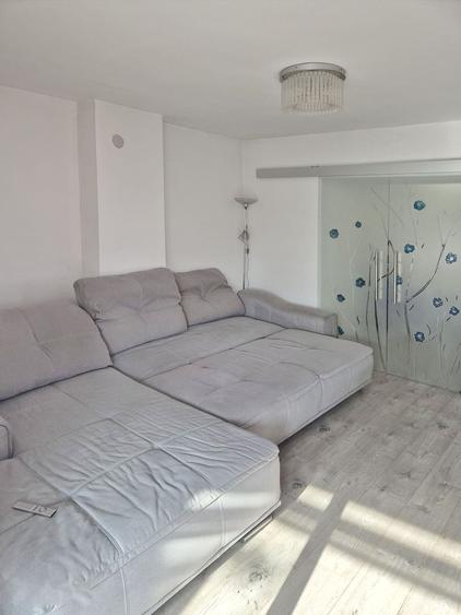 PROPRIETATE VERSATILA, complet renovată– 220 m² utili + 130 m² curte privată - 4