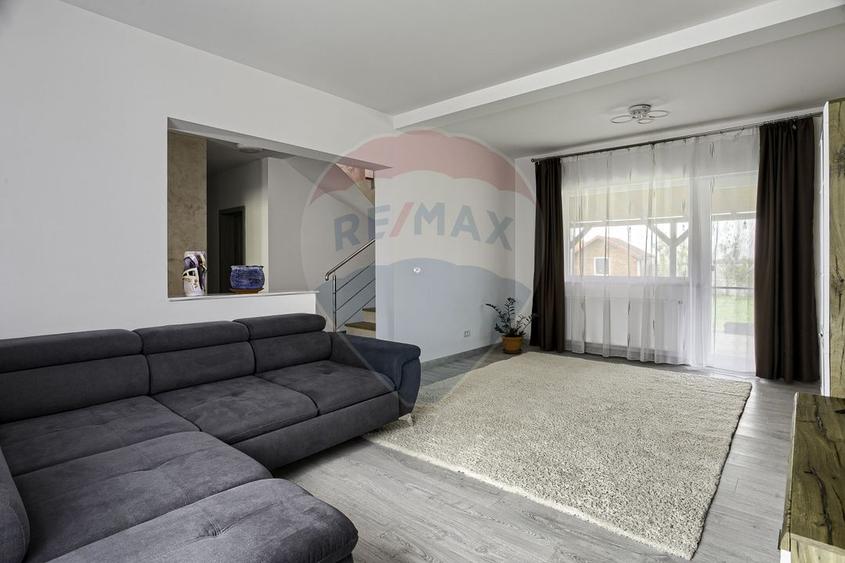 Casă de închiriat în cartierul Athena, zona 6 Vânători - 3