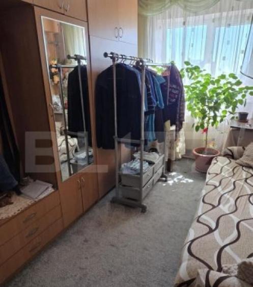 Apartament de vanzare, cu 4 camere, 4 balcoane, 75 mp, zona - 14