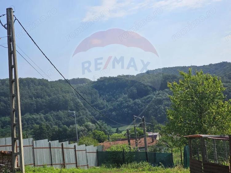 Casa / Vila cu 4 camere de vanzare - 6