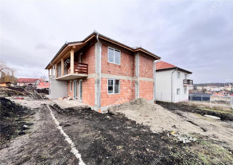 Casa Duplex cu 5 camere si teren de 255 mp situata in Cisnad - 7