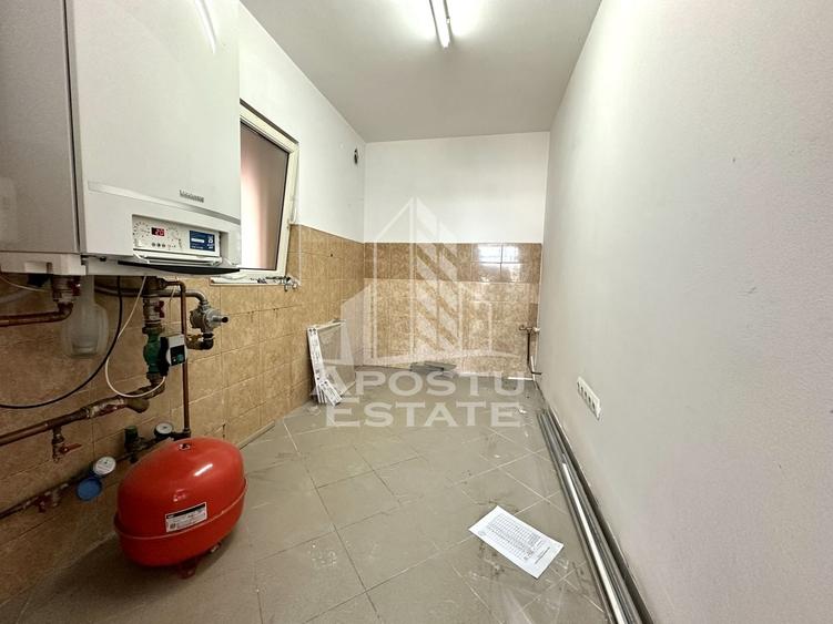 Spațiu comercial, de 670 mp, în Dâmbovița