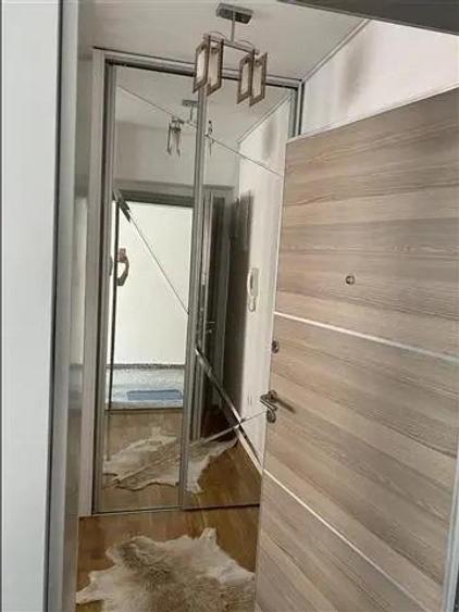 Vanzare apartament de doua camere zona Lujerului - 3