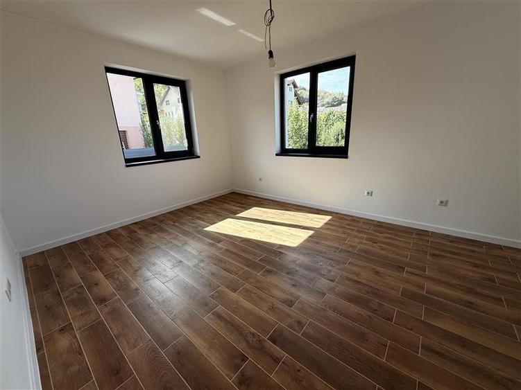 Casa  moderna  finisata  cu 550mp teren la limita Cluj Napoca cu Dezmir - 20