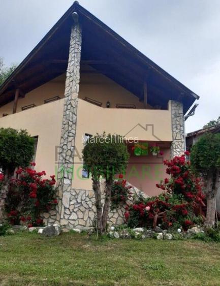 Casa de inchiriat Eleganta si Spatioasa in Bran.