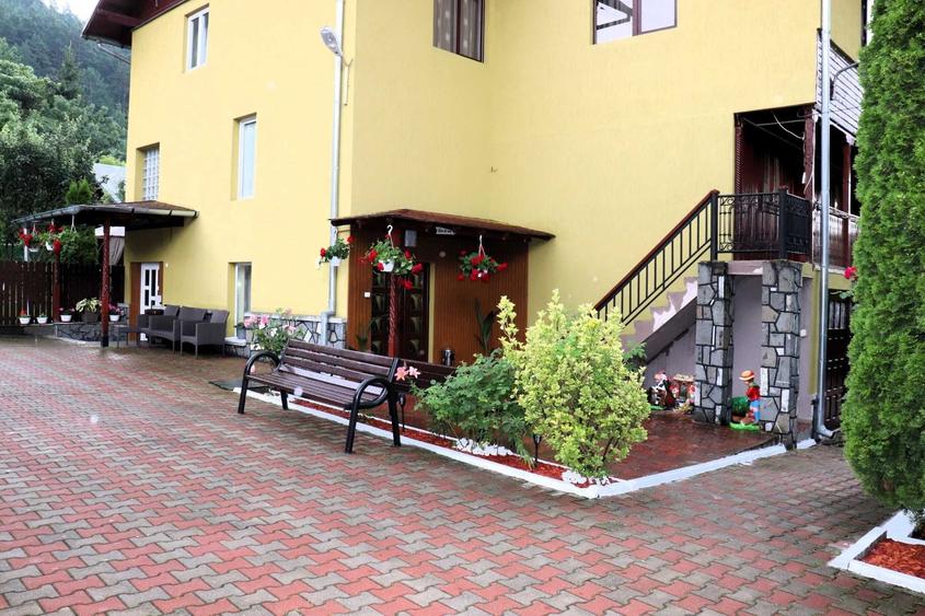 Casă cu 4 camere în Central