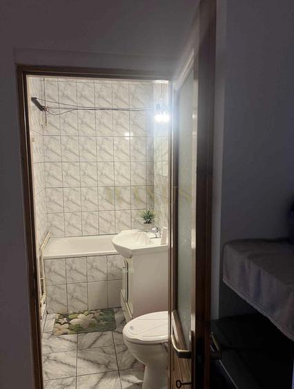 Apartament 2 camere, semidecomandat, parter, zona sud - 5