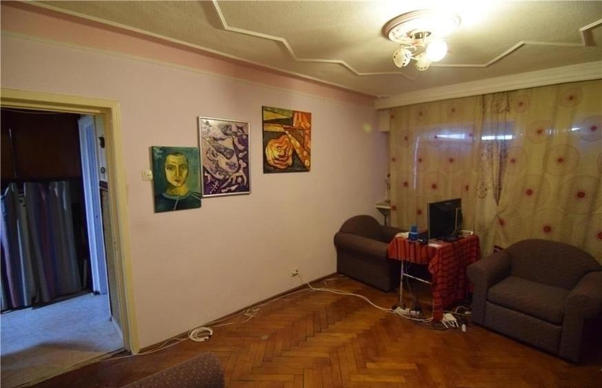 Etaj 1 Bloc 86 Ap 4 Camere Decomandat 91Mp Frumoasa - 1