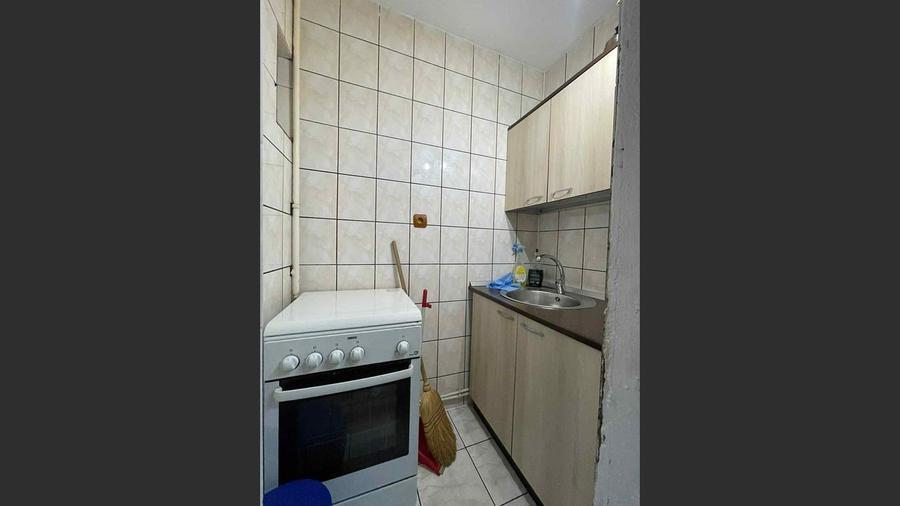 Apartament et.1 3 camere decomandat si 3 balcoane pe Timisorii - 7