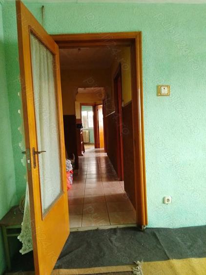 Vand Apartament decomandat, 3 camere Lapu?neanu - Dacia etaj 4 - 3