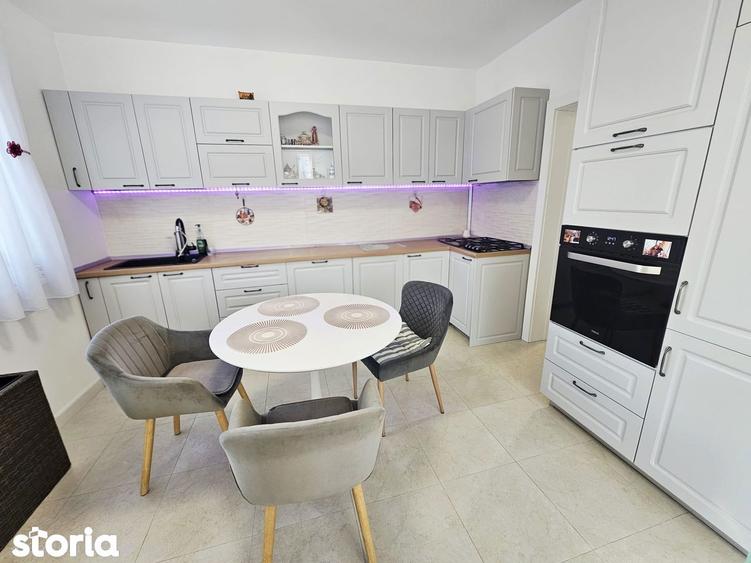 Vila moderna 4 camere cu piscina, partial mobilata | Albert MRS - 13