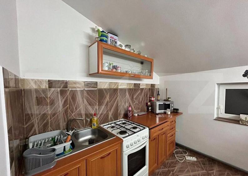 Casa pe 2 nivele , 240 mp , zona Draxlmaier - 28