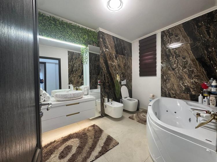 Individuala - 4 Camere - Mobilata si Utilata - LUX - 13