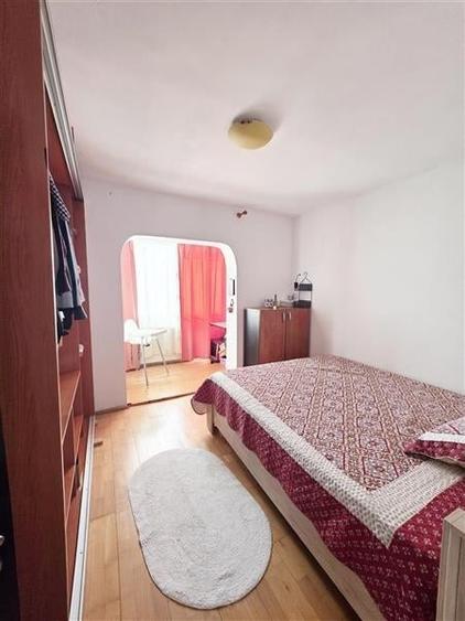 Apartament 4 camere, zona Racadau - 2
