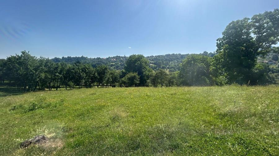 Teren Sohodol cu vedere catre M-tii Bucegi - 3