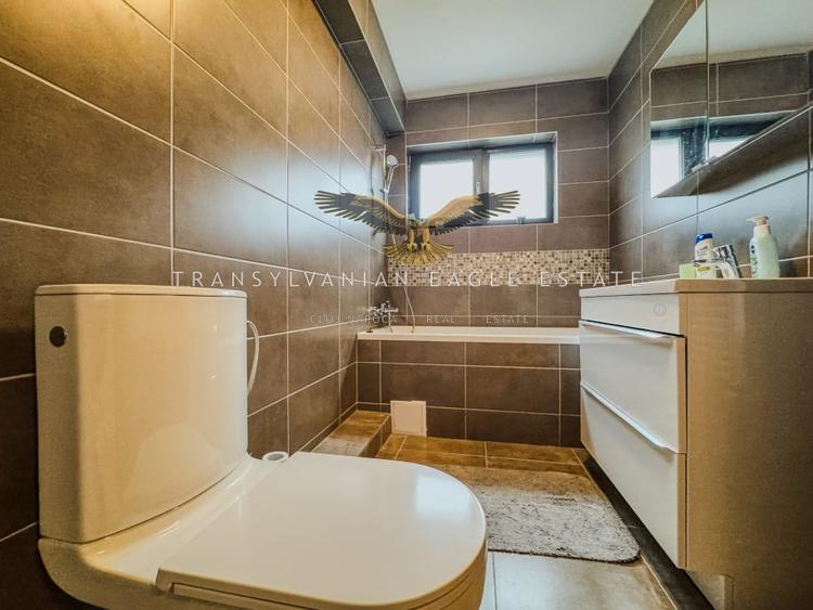 Casă modernă de tip duplex situată în Cartierul Europa - 13