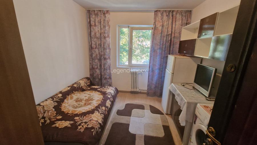 Cameră Florilor