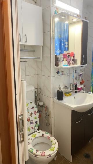 Apartament decomandat , mobilat și utilat .  - 5