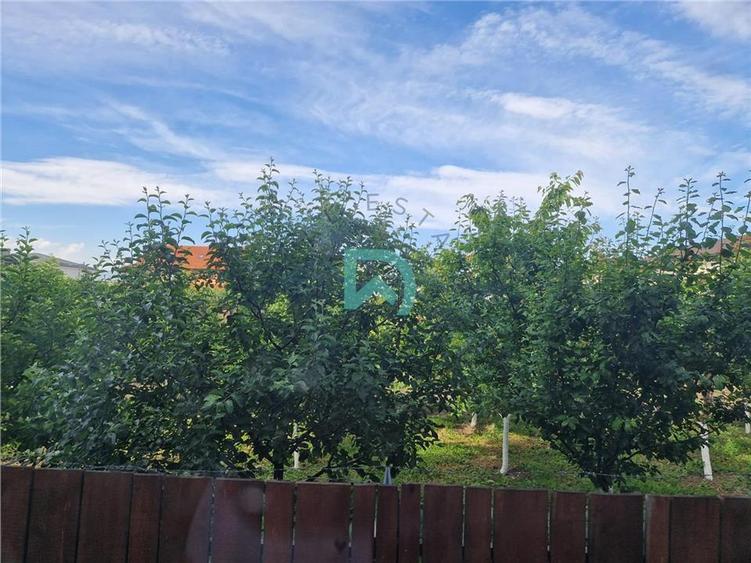 Apartament cu 3 camere decomandat în Sânpetru