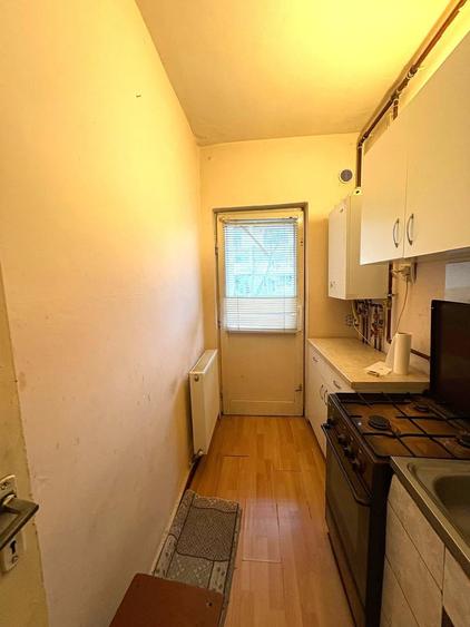 Garsoniera 30mp -etaj 1-zona Peco Porolissum 33.900eur neg - 3