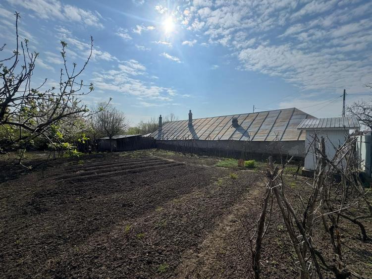 Casa + teren de vanzare, Tecuci Strada Dacia - 2