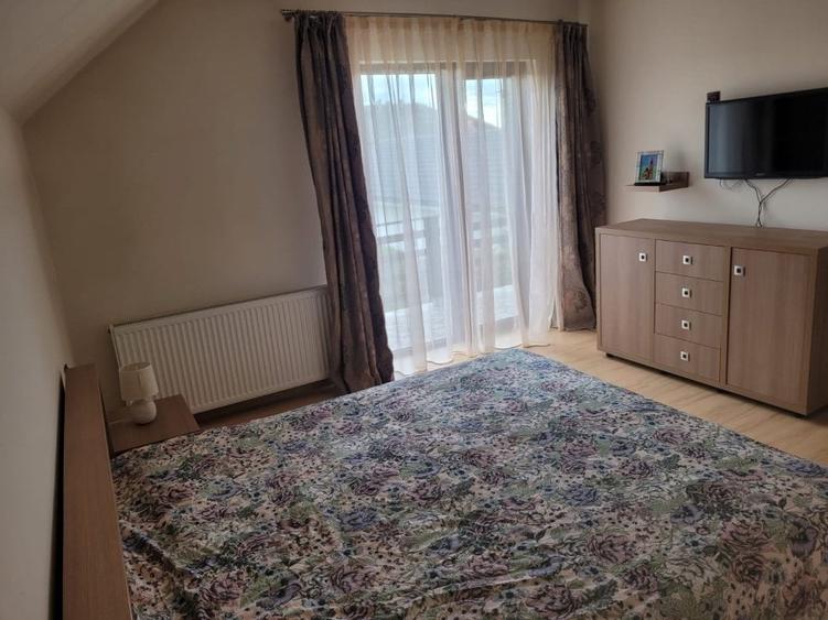 Casă spațioasă și modernă de 220 mp - 12