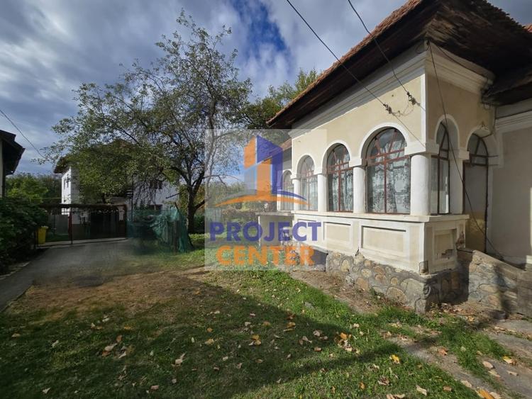 Casă Centrală Curtea de Argeș, Teren 2.211 mp - 2