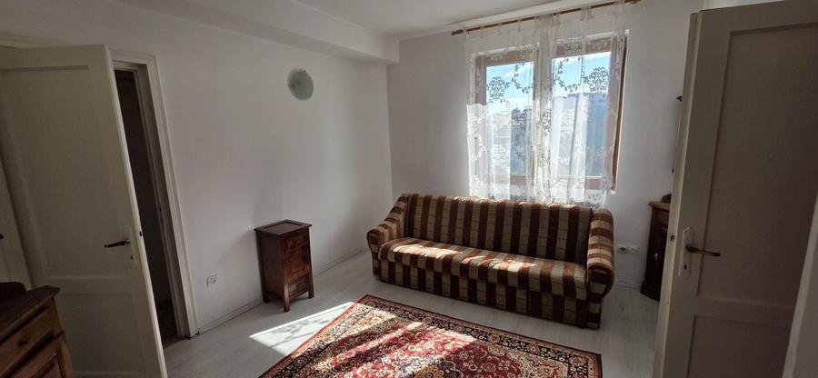 Central str. Doamnei apartament 3 cmaere de inchiriat - 3