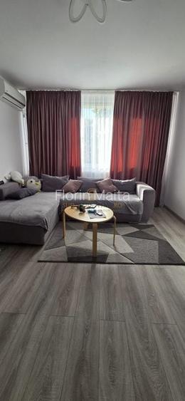 3 camere, Aleea Resita, etaj 3/4, decomandat, Comision 0% 3 camere, Aleea Resita, etaj 3/4, decomandat, Comision 0%
