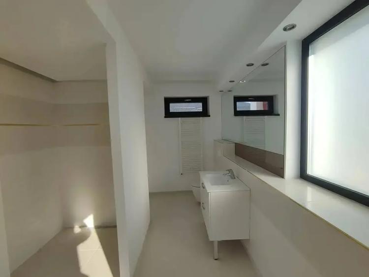 Casă 4 Camere Otopeni | Individuala |Terasa Pe Acoperis | Curte 430 mp - 16