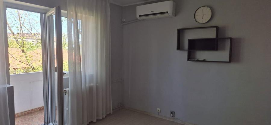 De inchiriat apartament 2 camere - 4