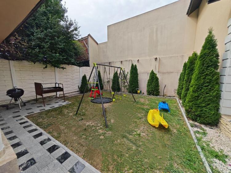 Casă in zona Iosefin - 12