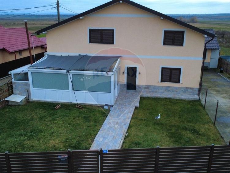 Casa premium cu 5 camere de vanzare in Serbesti, comuna Saucesti - 18