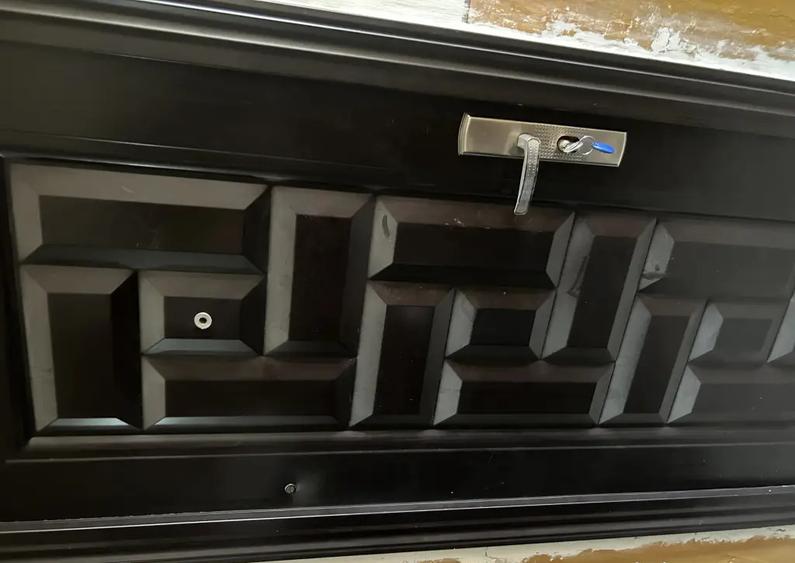 Proprietar, garsoniera confort trei, etajul 4/4, strada Ion Barac - 3