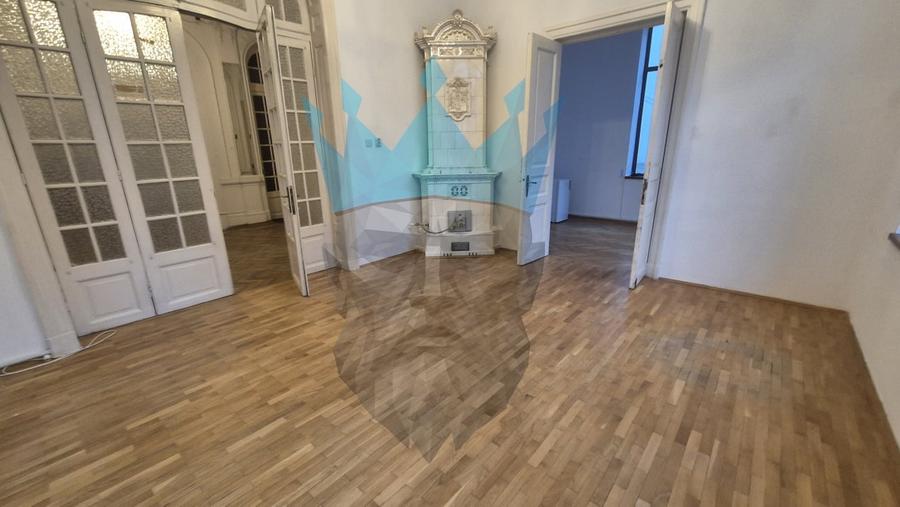 Spatiu Birou Universitate - 2