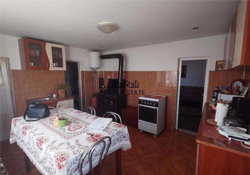 Se vinde Casa si teren cu priveliste, zona rurala - 13