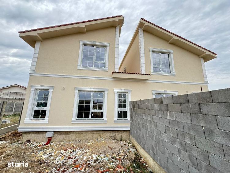 Duplex despartit prin camera tehnica - 4 camere Toate Utilitatile - 6