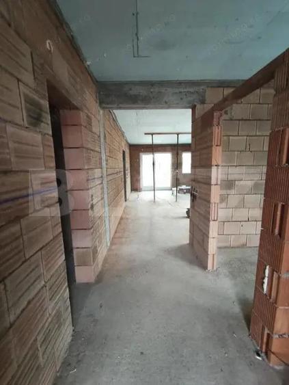 Casa finisata la cheie la intrare in Santandrei racordata la toate utilitatile - 7