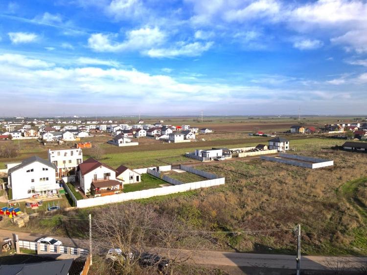 Teren Intravilan Ciresilor Com. Berceni | utilitati: la strada | #CG17 - 8