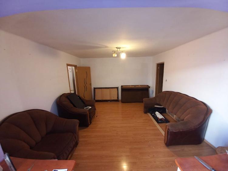 Vand apartament 2 camere semidecomandat - 7